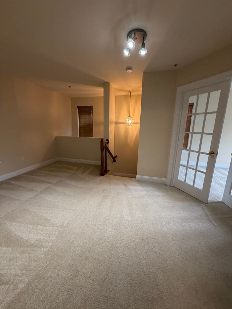 GAITHERSBURG House: 908 ORCHARD RIDGE DRIVE #100