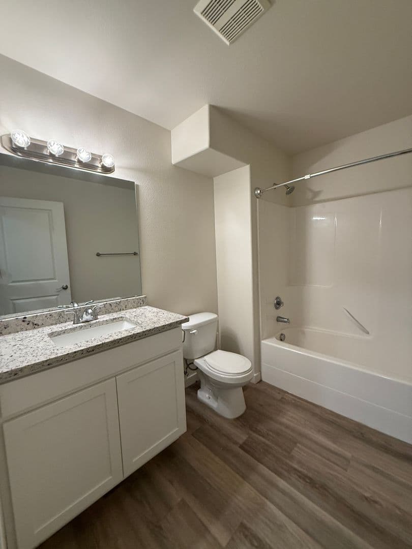 Pasco Apartment: 6405 Chapel Hill Blvd