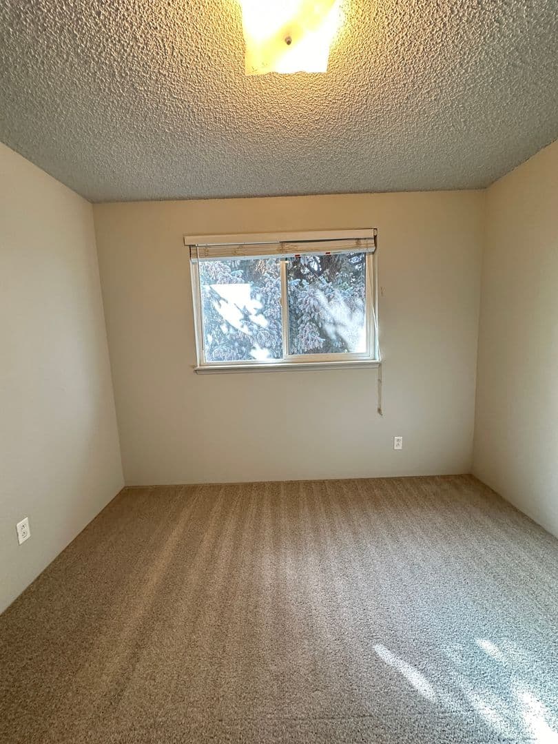 Richland House: 336 Satus St.