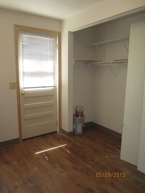 Kennewick House: 902 S Hartford St.