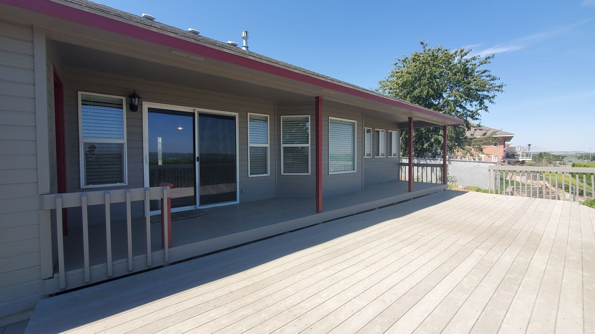 Kennewick House: 2452 N. Rhode Island Court