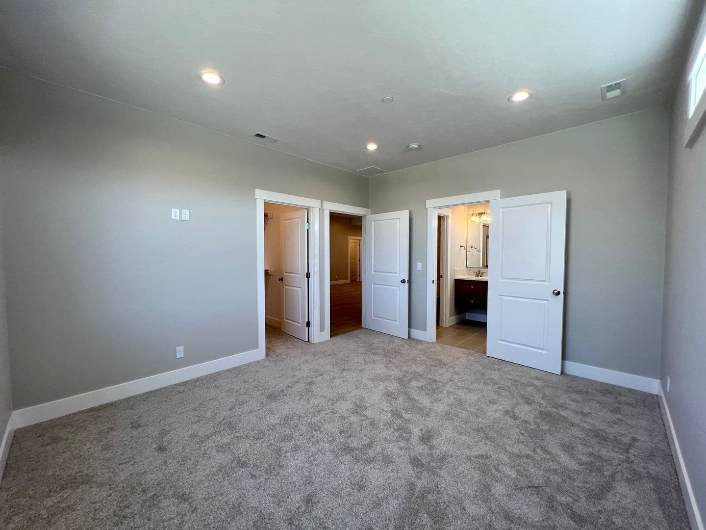 Richland House: 2609 Sunray Ave.