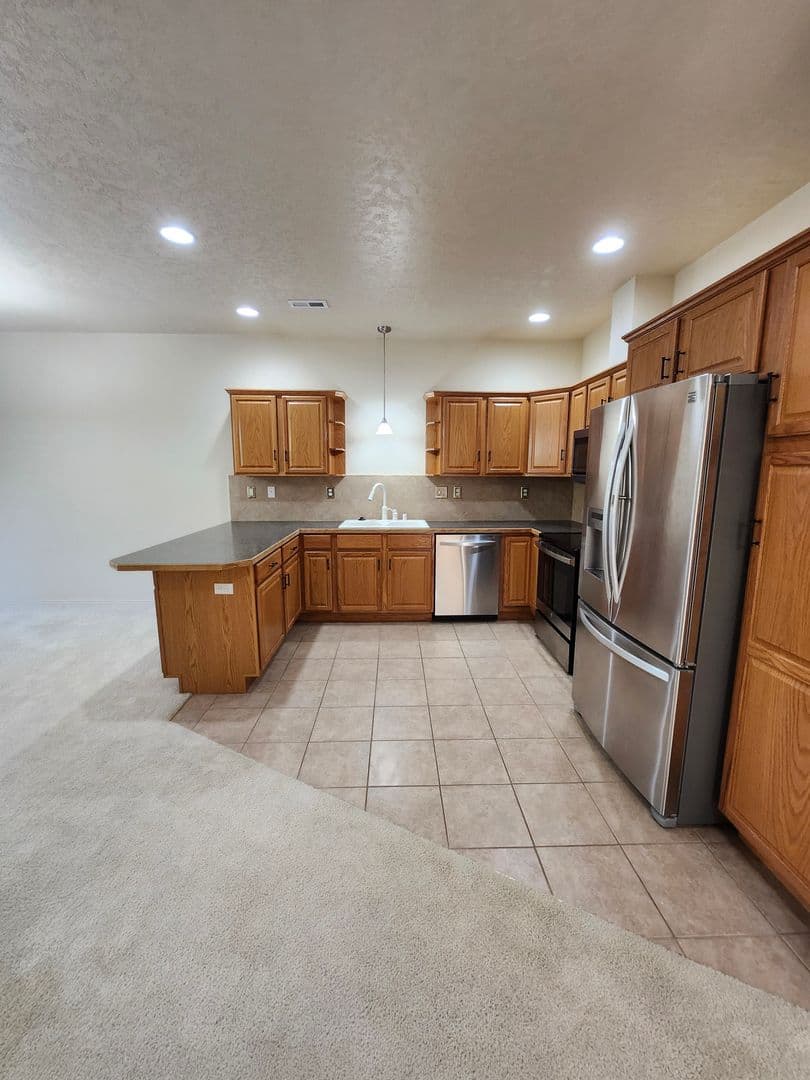 Pasco House: 9607 Mia Lane