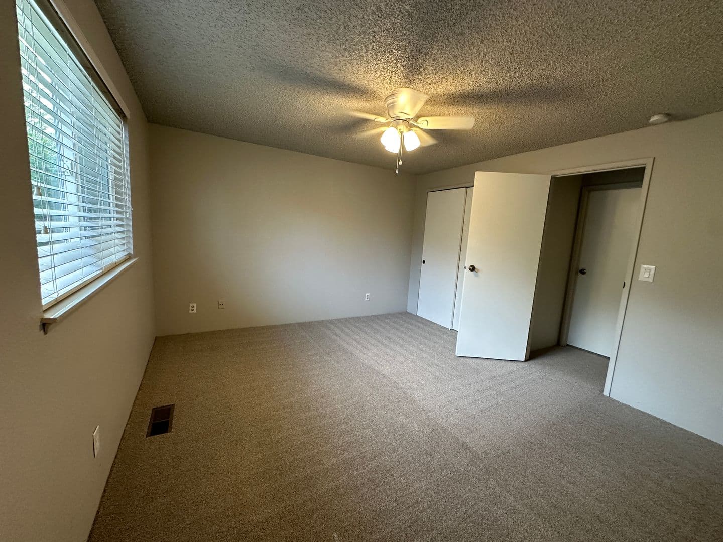 Richland House: 336 Satus St.