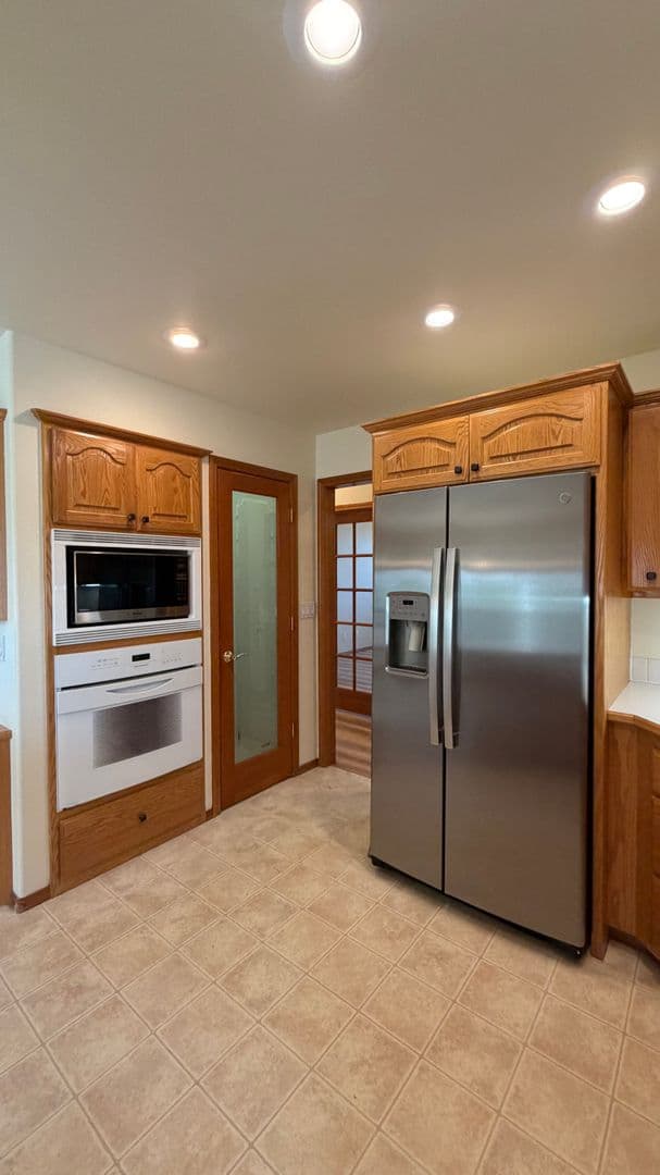 Pasco House: 106 Prestwick Ln