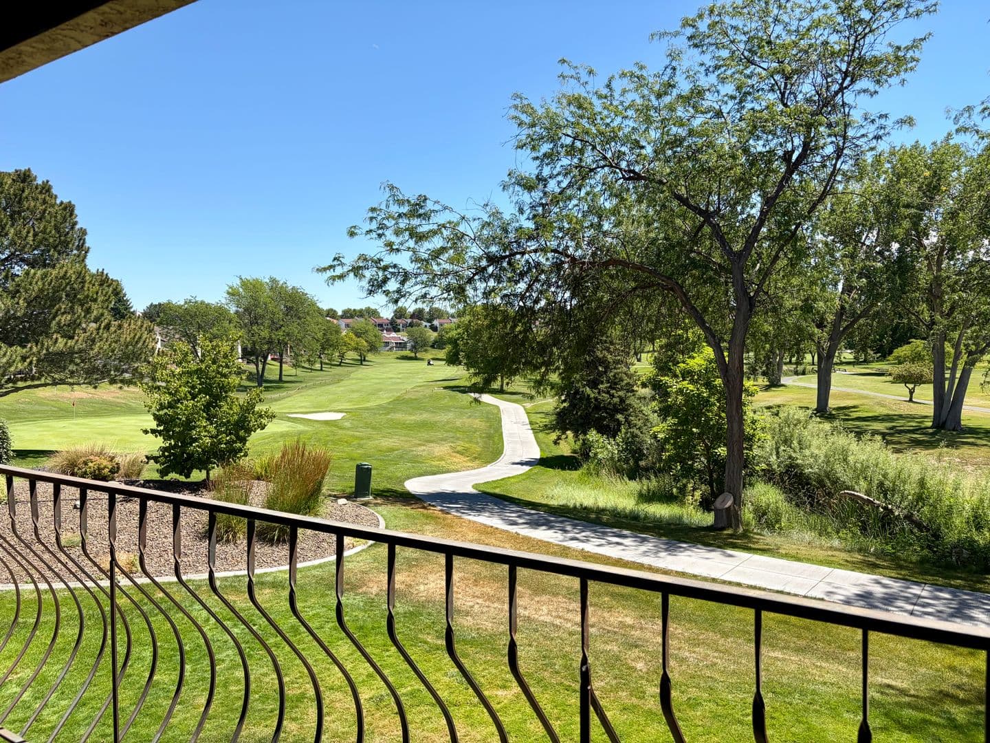Richland Condo: 303 Gage Blvd.