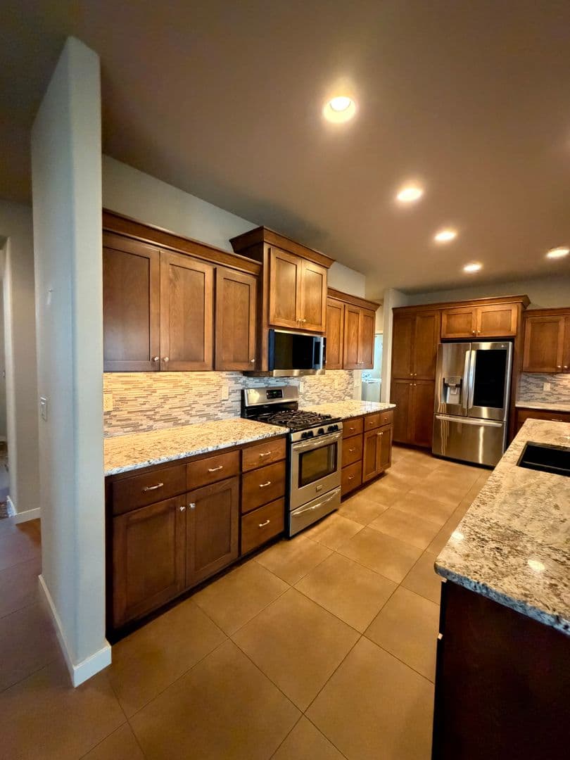 Kennewick House: 3909 West 48th Ave