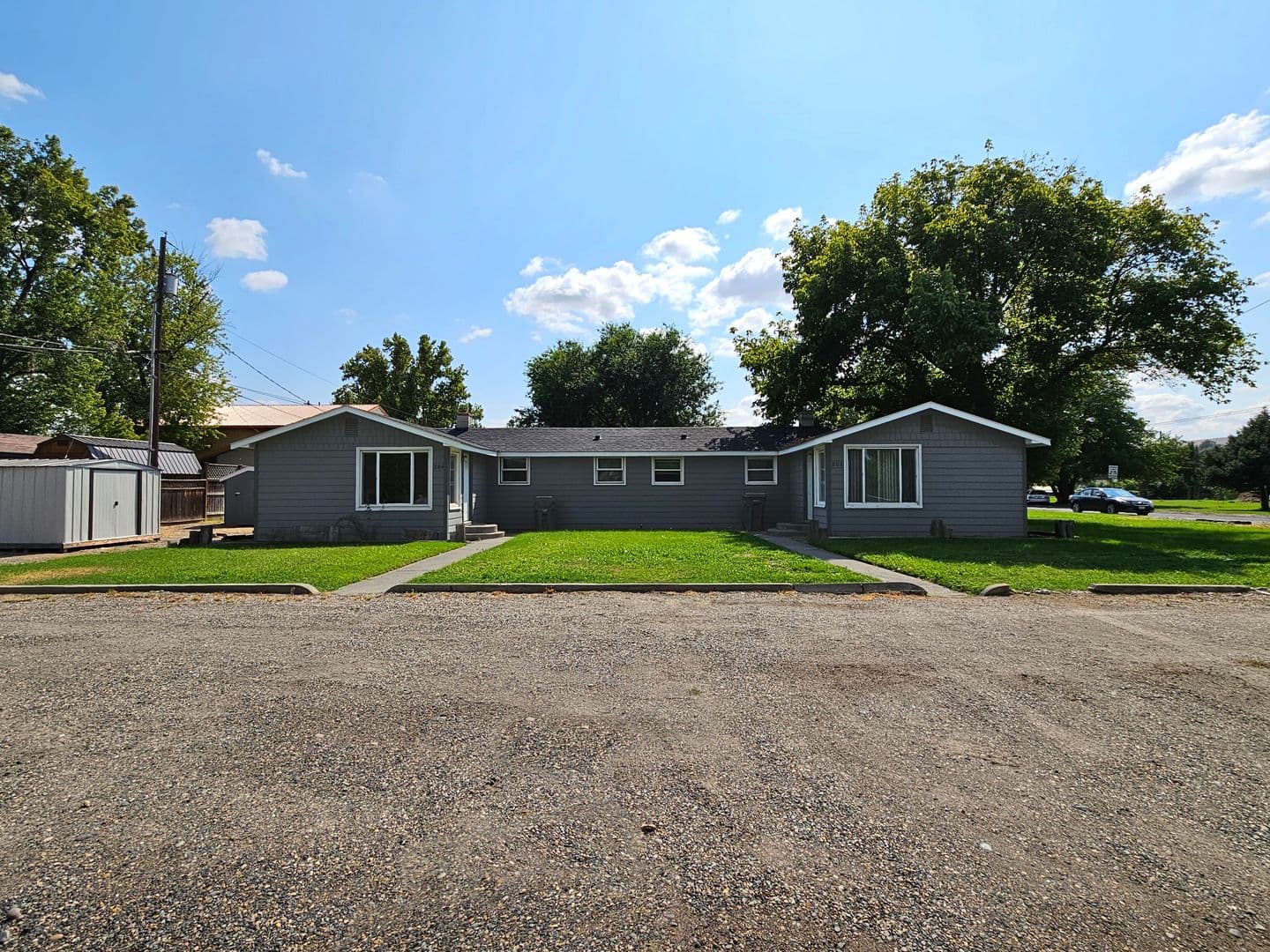 Kennewick Apartment: 202/204 E. 19th Ave.