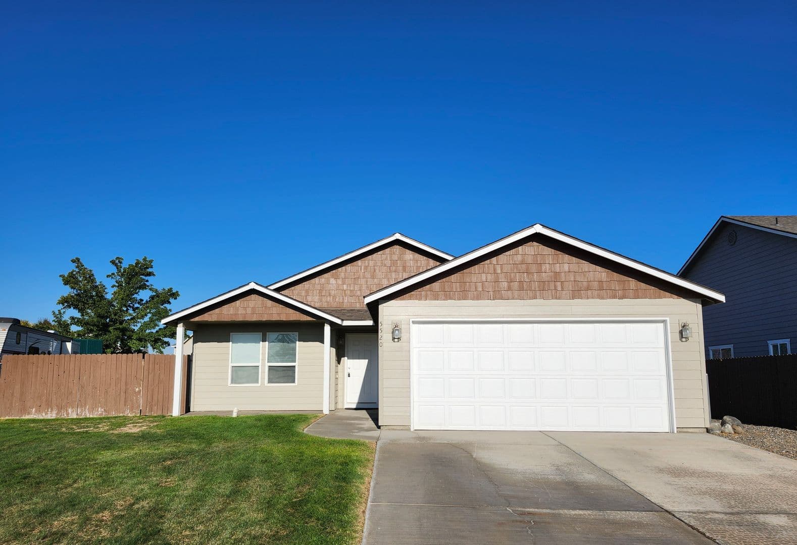Pasco House: 5520 Cleveland Ln