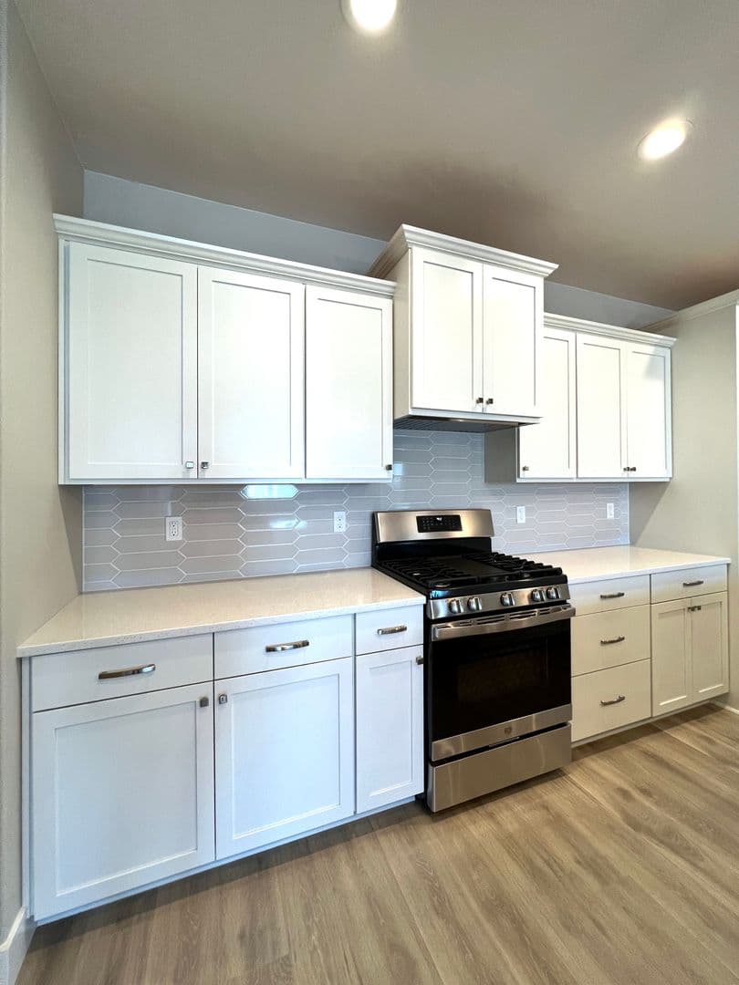 Richland House: 2609 Sunray Ave.