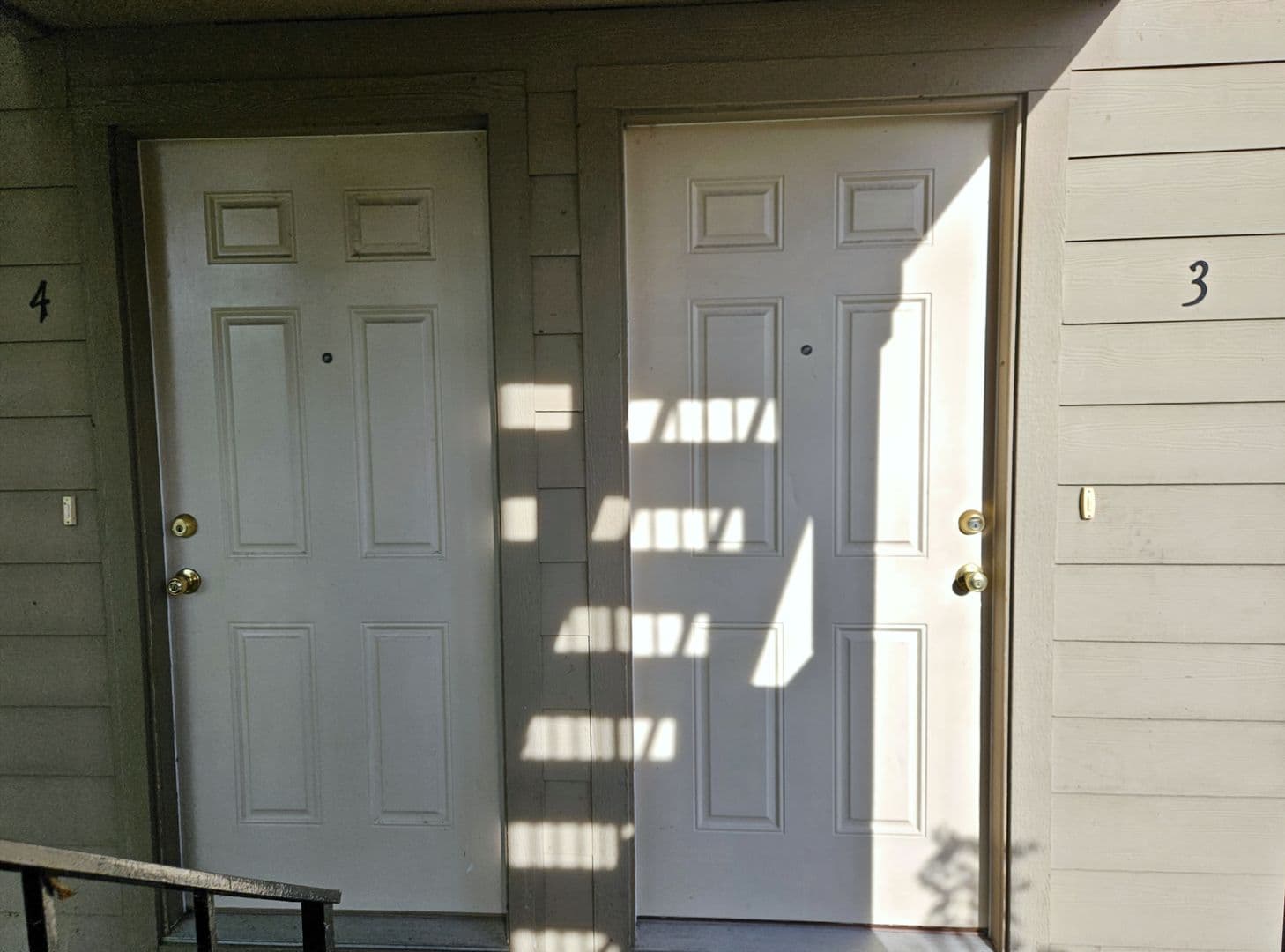 Richland Apartment: 1922 George Washington Way