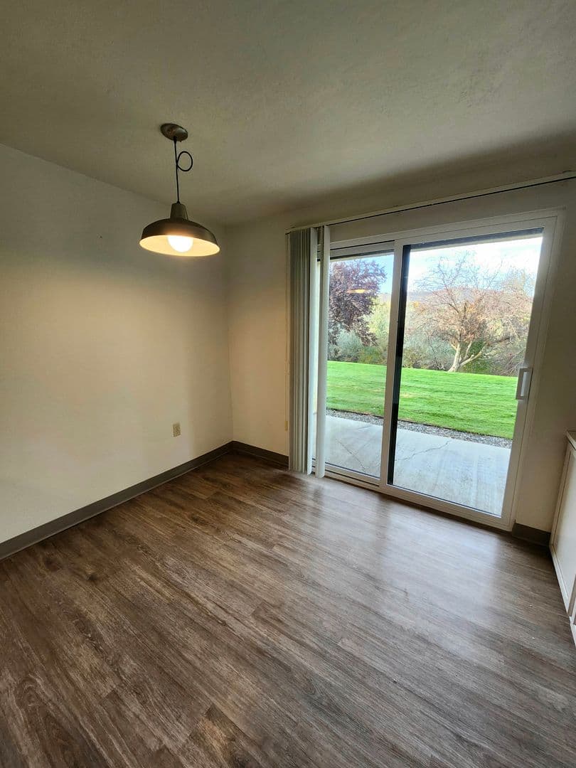 Richland House: 303 Gage Blvd