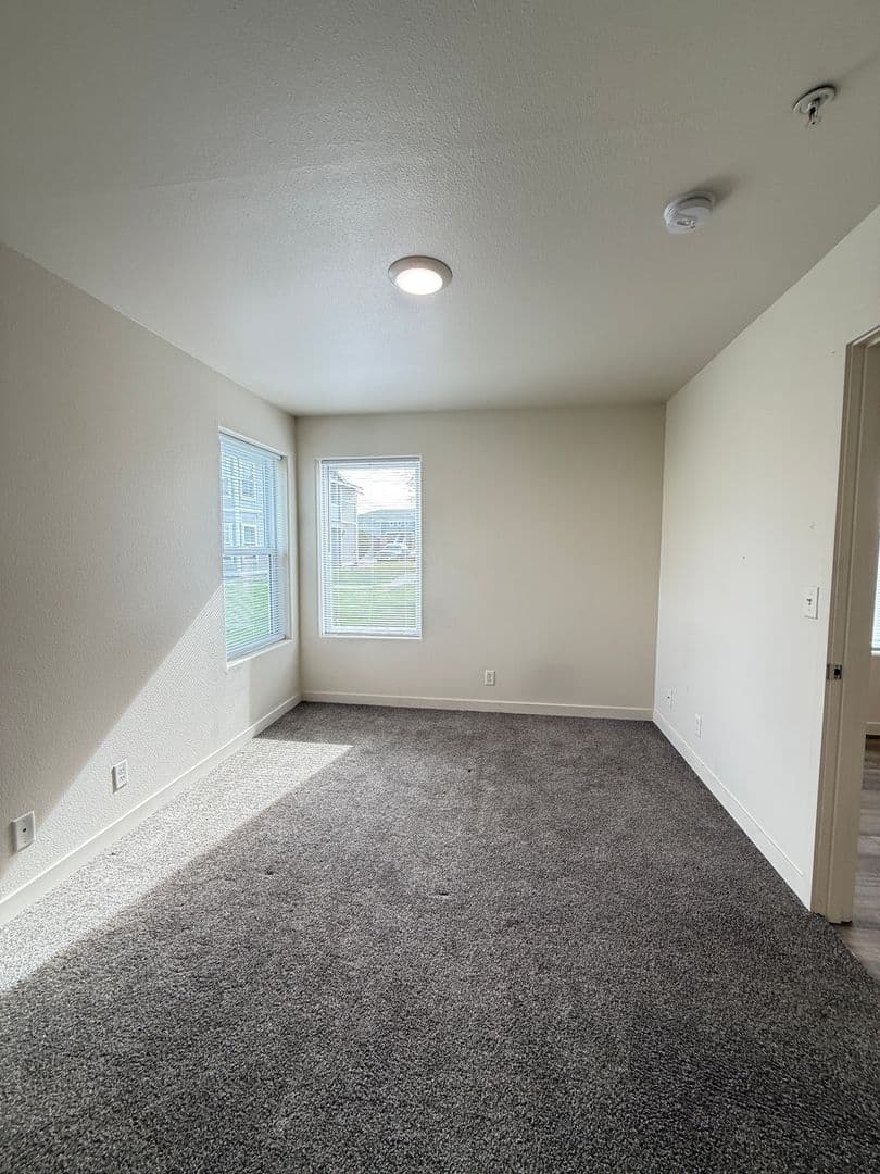 Pasco Apartment: 6405 Chapel Hill Blvd