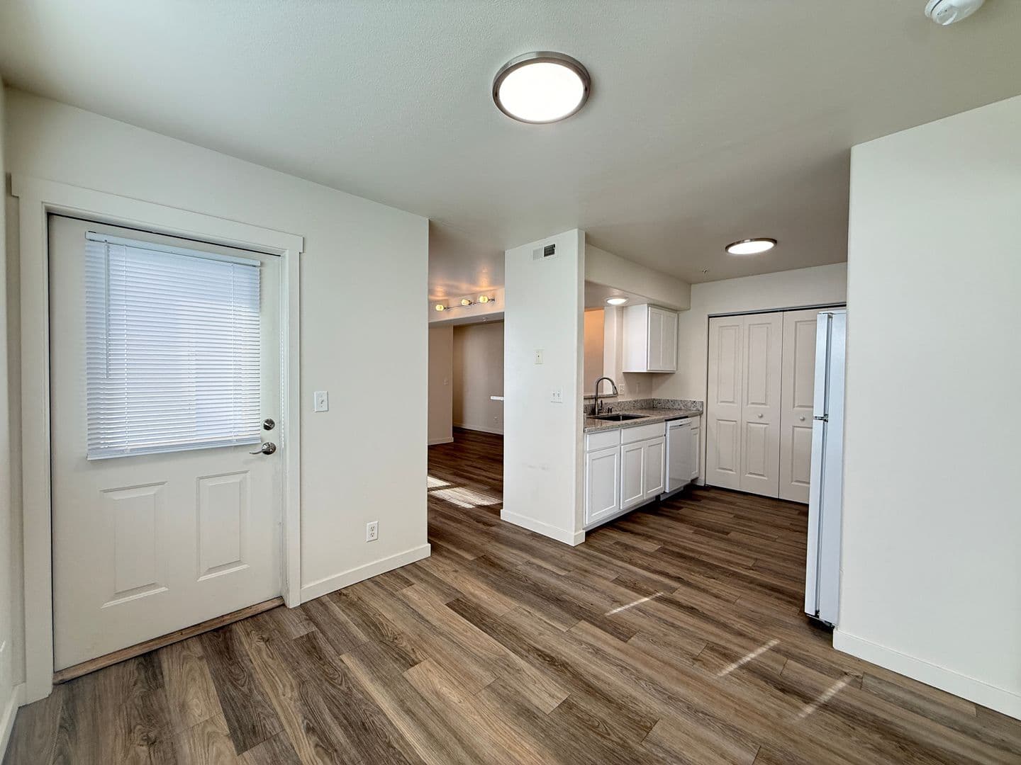Pasco Apartment: 6405 Chapel Hill Blvd