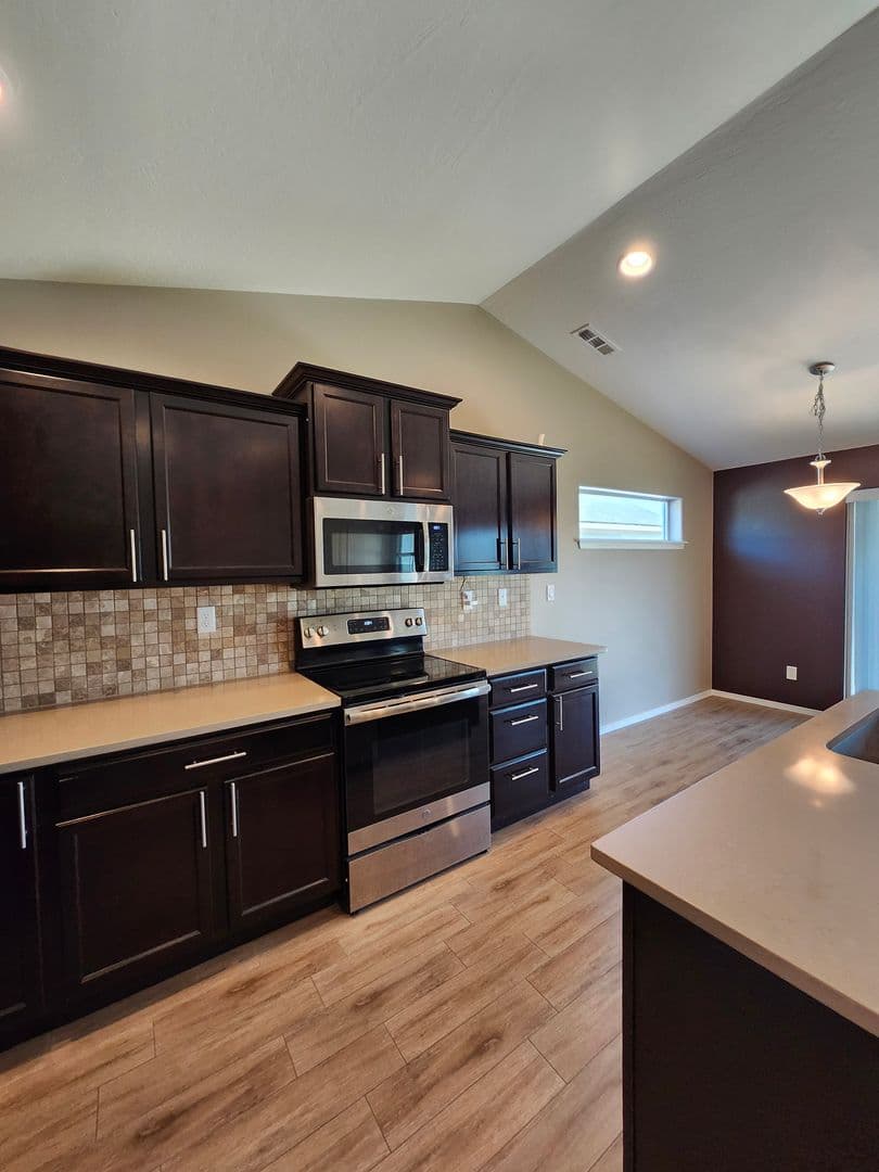 Richland House: 2920 Milton Lane
