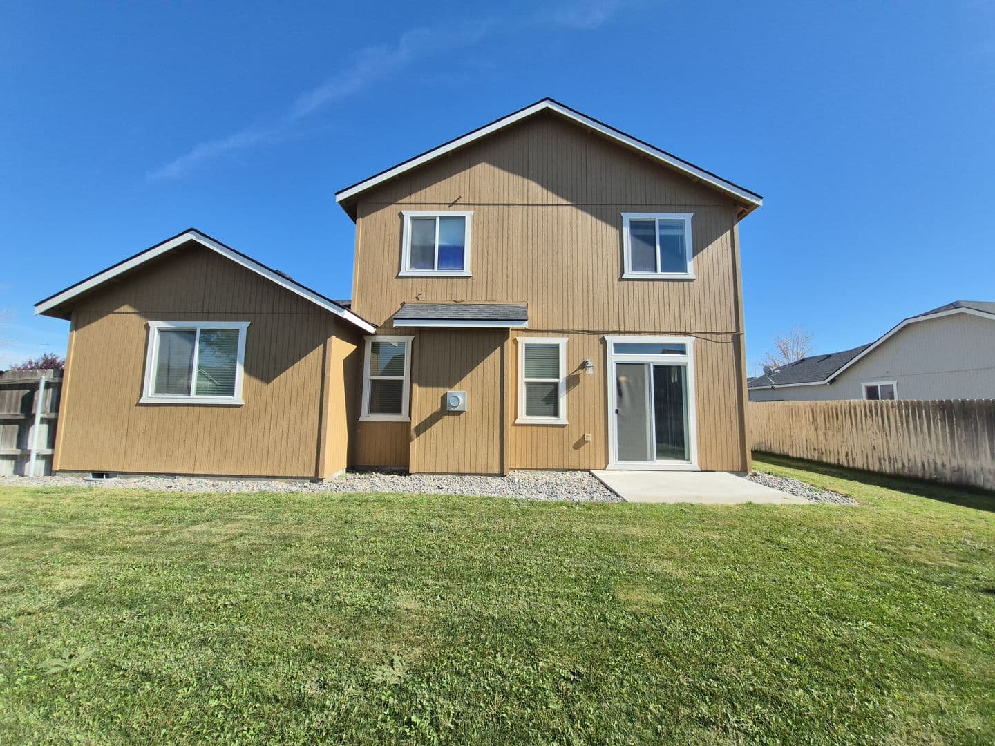 Pasco House: 6308 Ochoco Ln