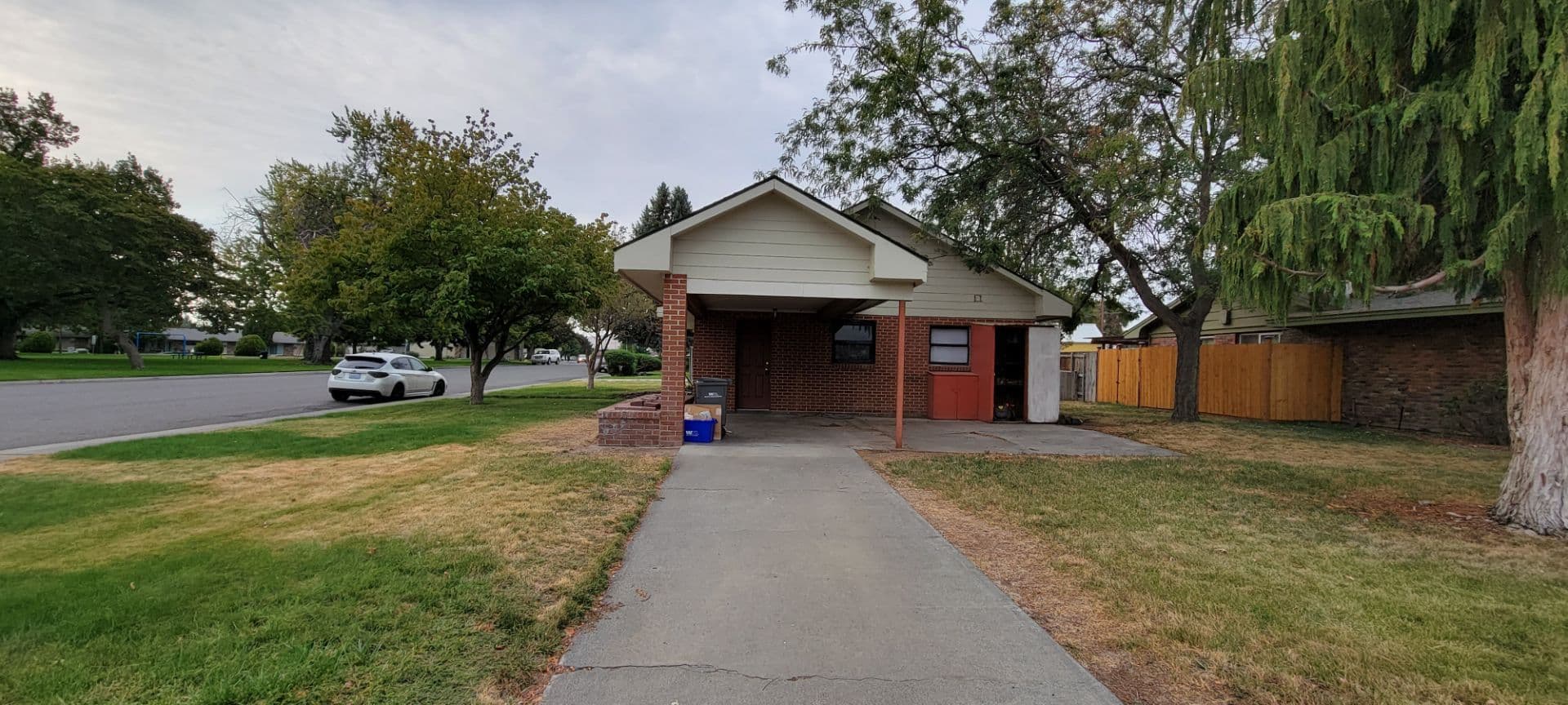 Kennewick House: 629 N Ely St.