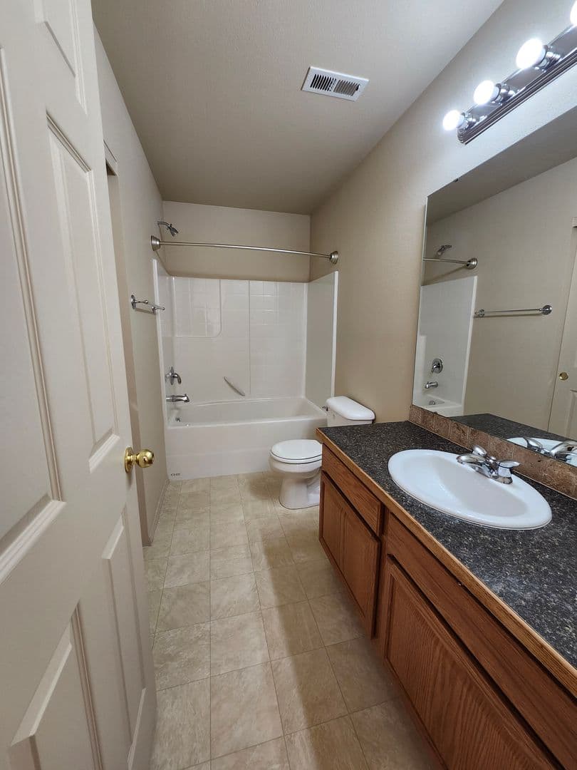Pasco House: 9607 Mia Lane