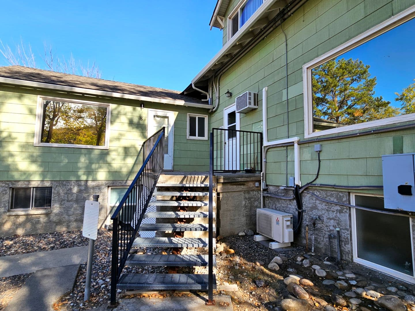 West Richland Apartment: 5889 W Van Giesen St.