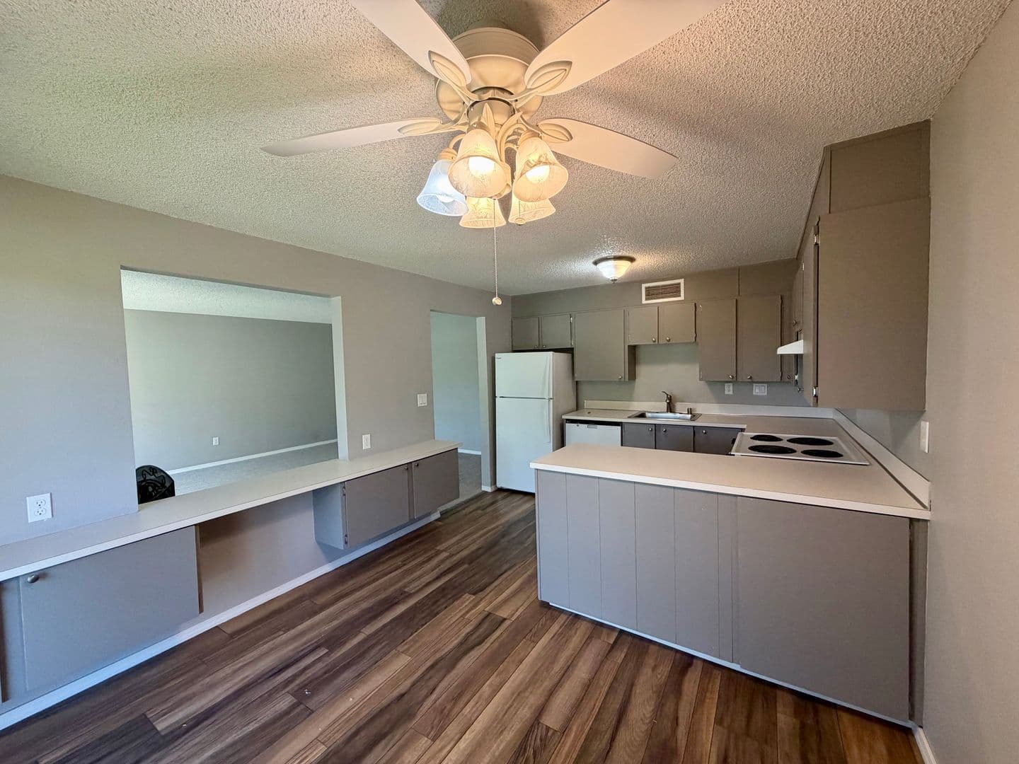 Richland Condo: 303 Gage Blvd.
