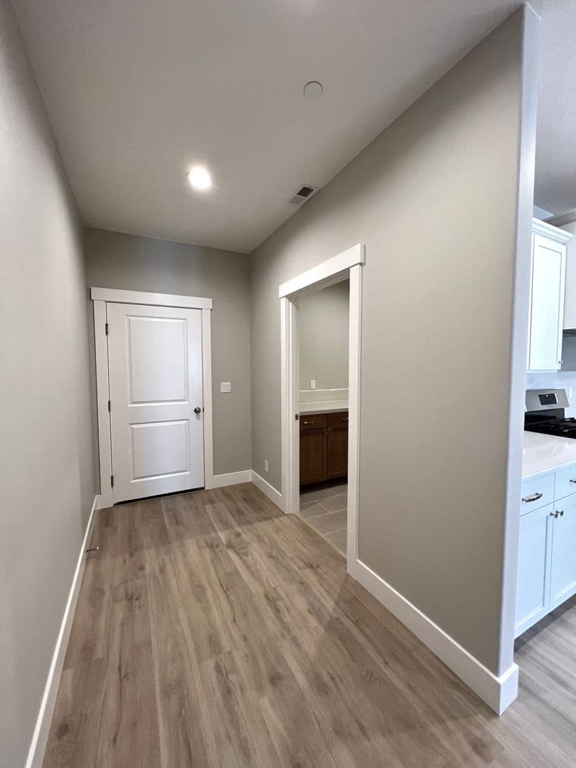 Richland House: 2609 Sunray Ave.