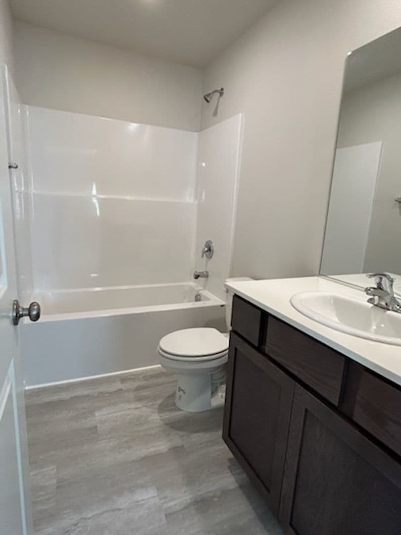 Kennewick House: 883 S Zeelar St