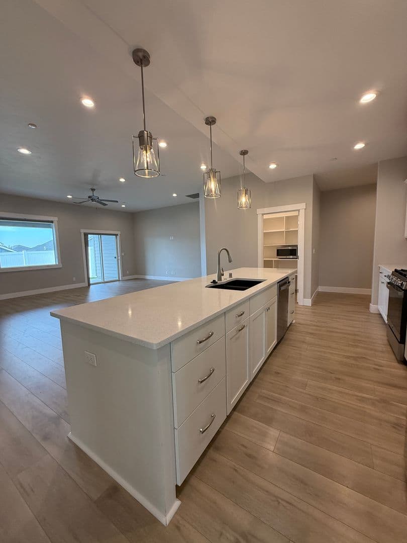 Richland House: 2609 Sunray Ave.