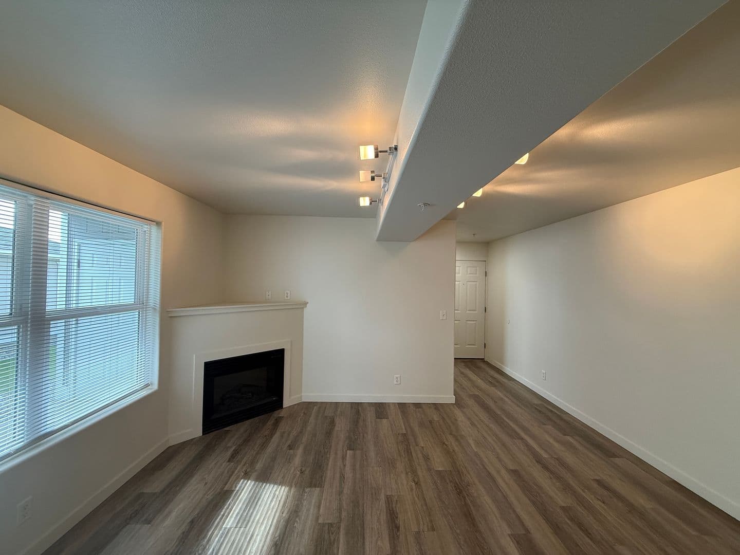 Pasco Apartment: 6405 Chapel Hill Blvd