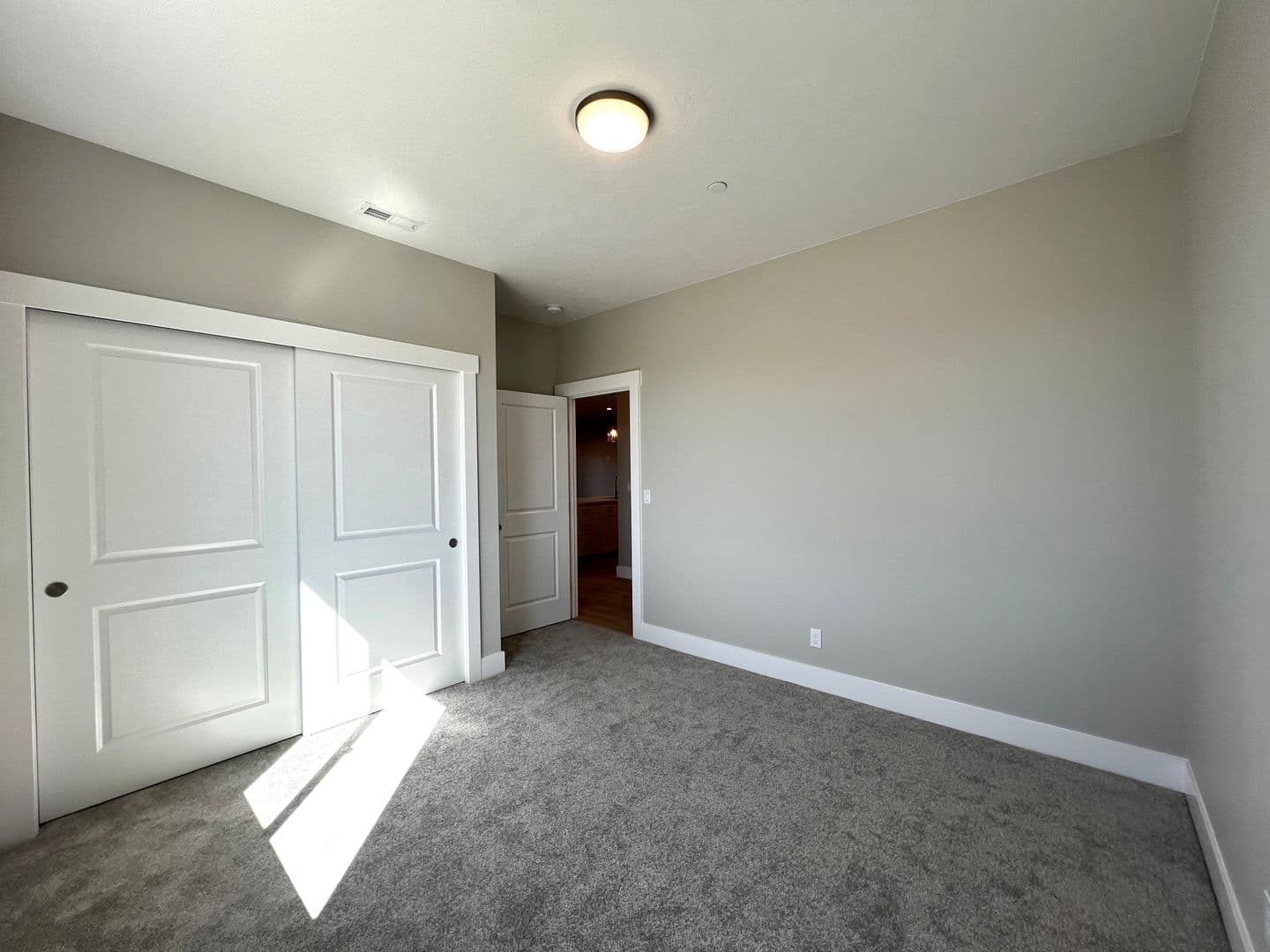 Richland House: 2609 Sunray Ave.