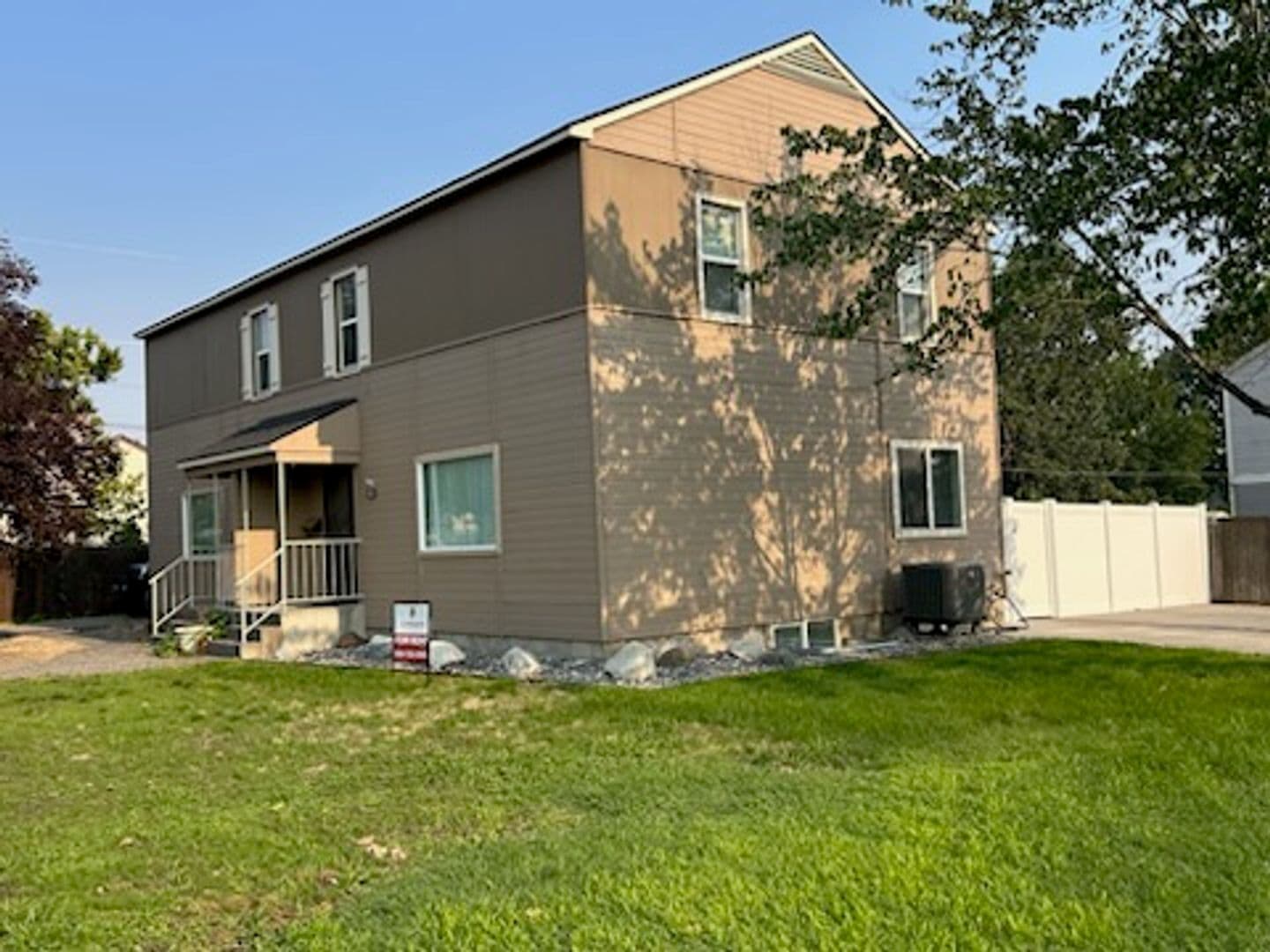 Richland Multiplex: 1211 Torbett St