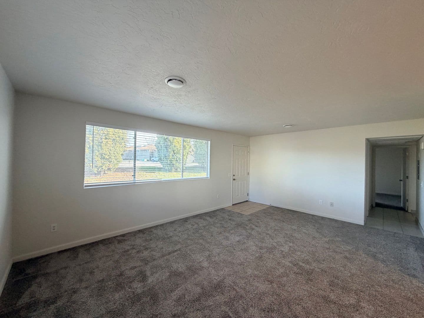 Richland Apartment: 1000 Catskill St.