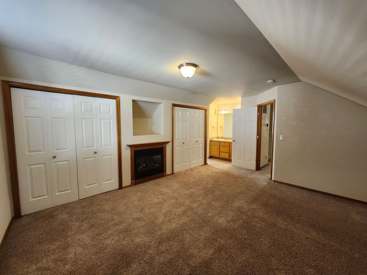 Richland Townhome: 163 Keene Rd