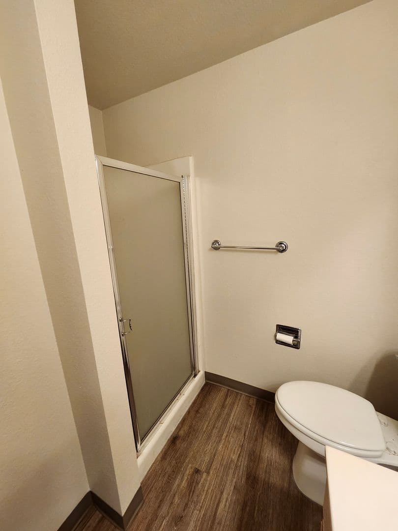 Richland House: 303 Gage Blvd