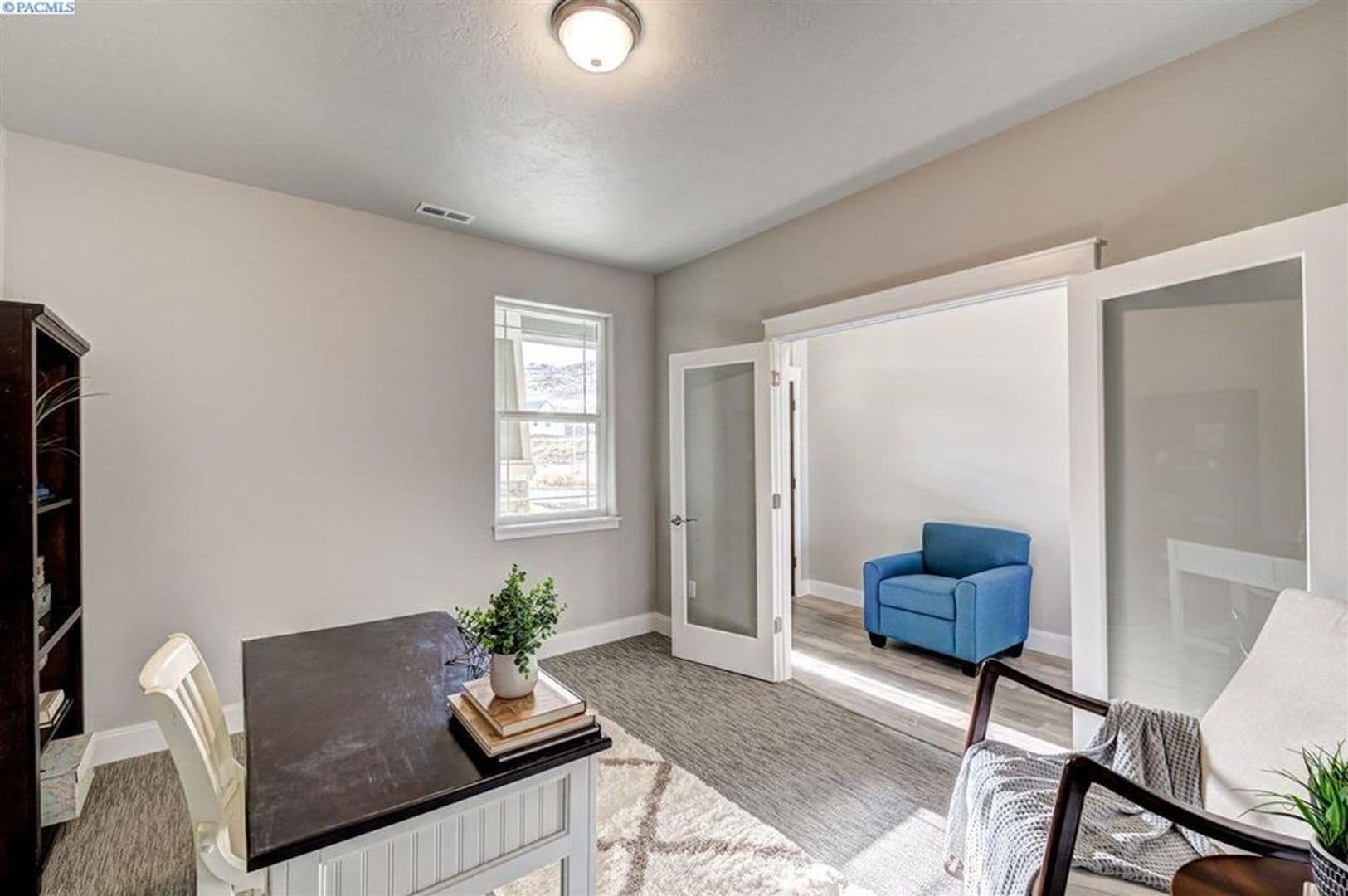 Richland House: 546 Summerview Ln
