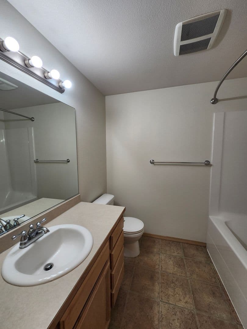 Pasco House: 5822 Austin Ct