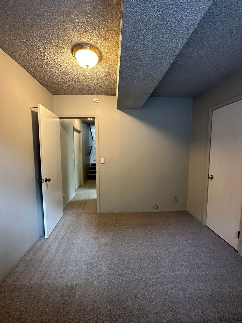 Richland House: 336 Satus St.
