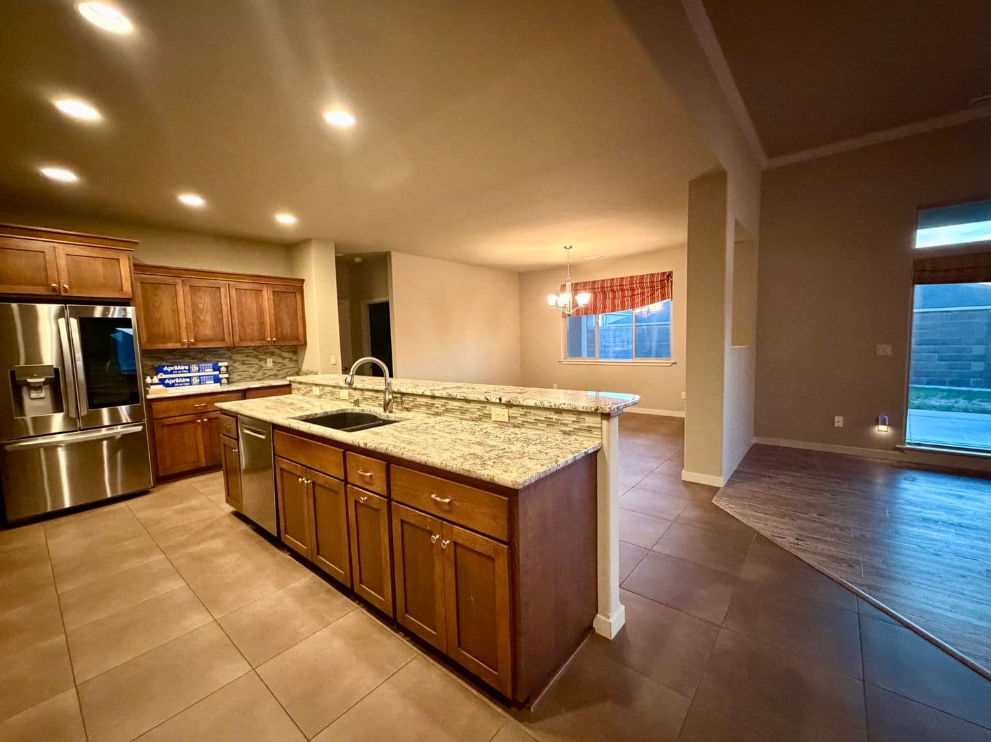 Kennewick House: 3909 West 48th Ave