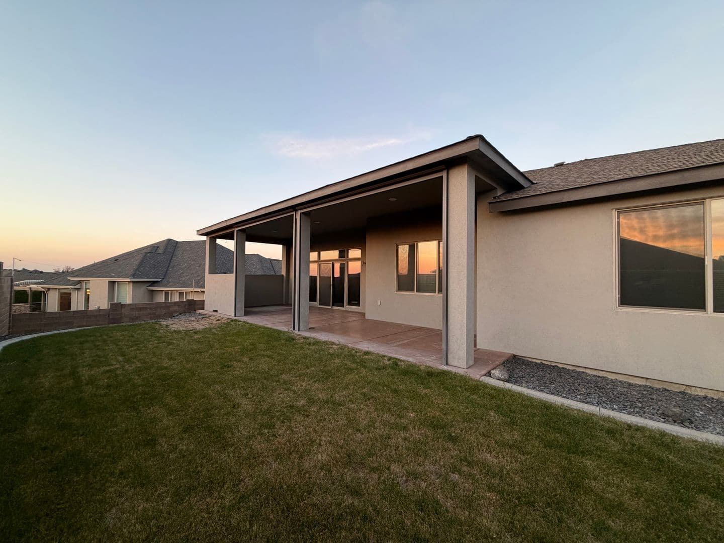 Kennewick House: 3909 West 48th Ave