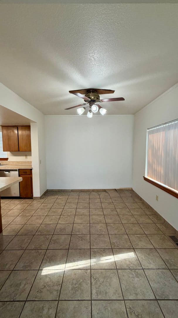 Richland Multiplex: 1211 Torbett St