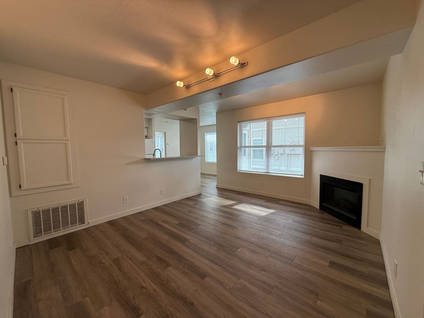 Pasco Apartment: 6405 Chapel Hill Blvd
