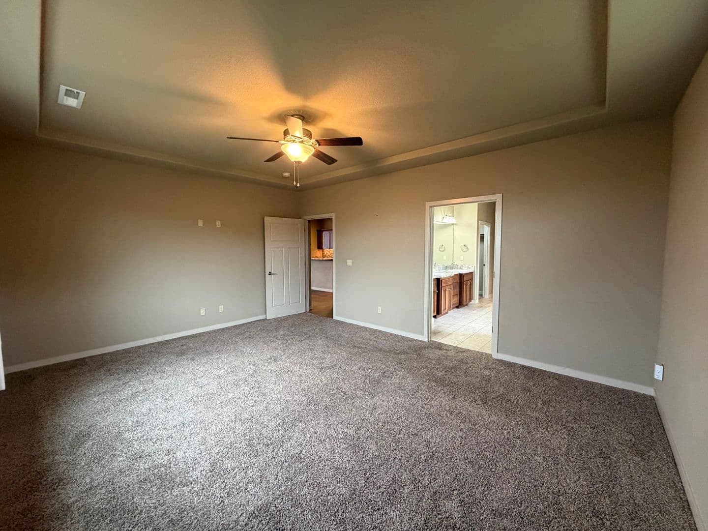 Kennewick House: 3909 West 48th Ave