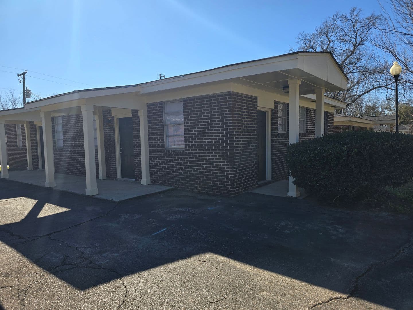 Colmbia Apartment: 3700 Live Oak Drive