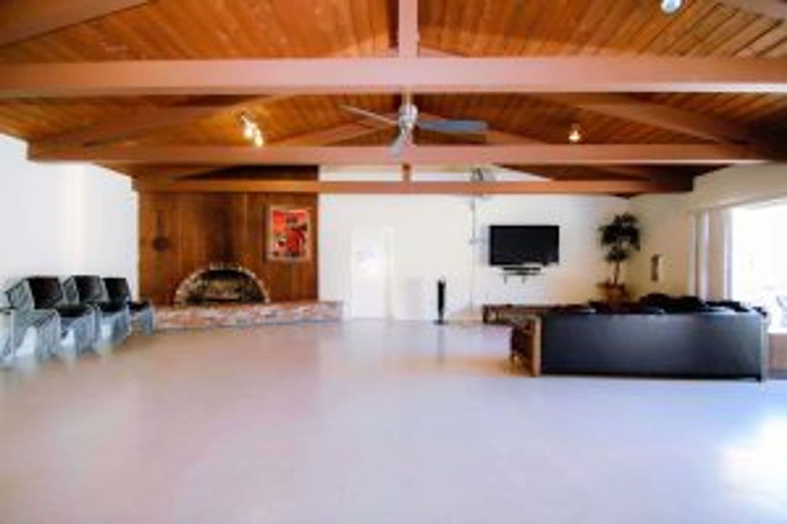 San Diego Apartment: 4790 Conrad Ave
