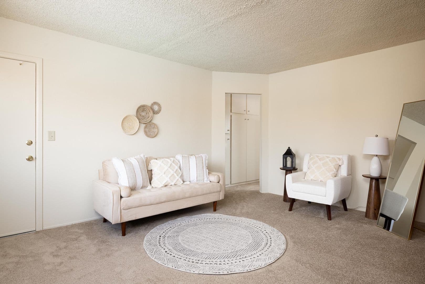 San Diego Apartment: 4790 Conrad Ave