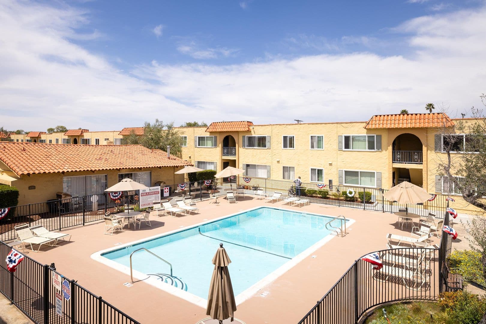 San Diego Apartment: 4790 Conrad Ave