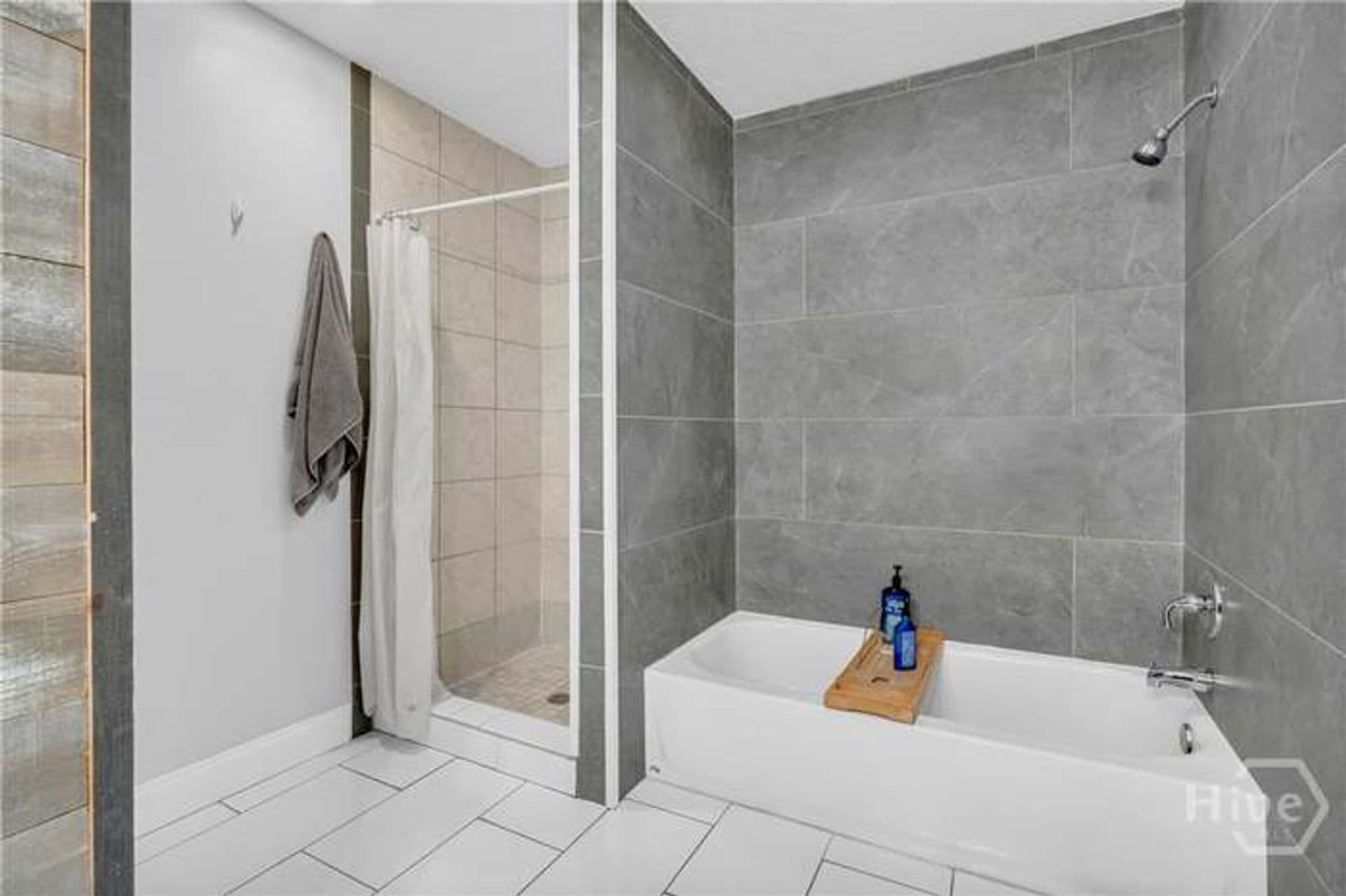 Stone Mountain House: 700 Pepperwood Trail