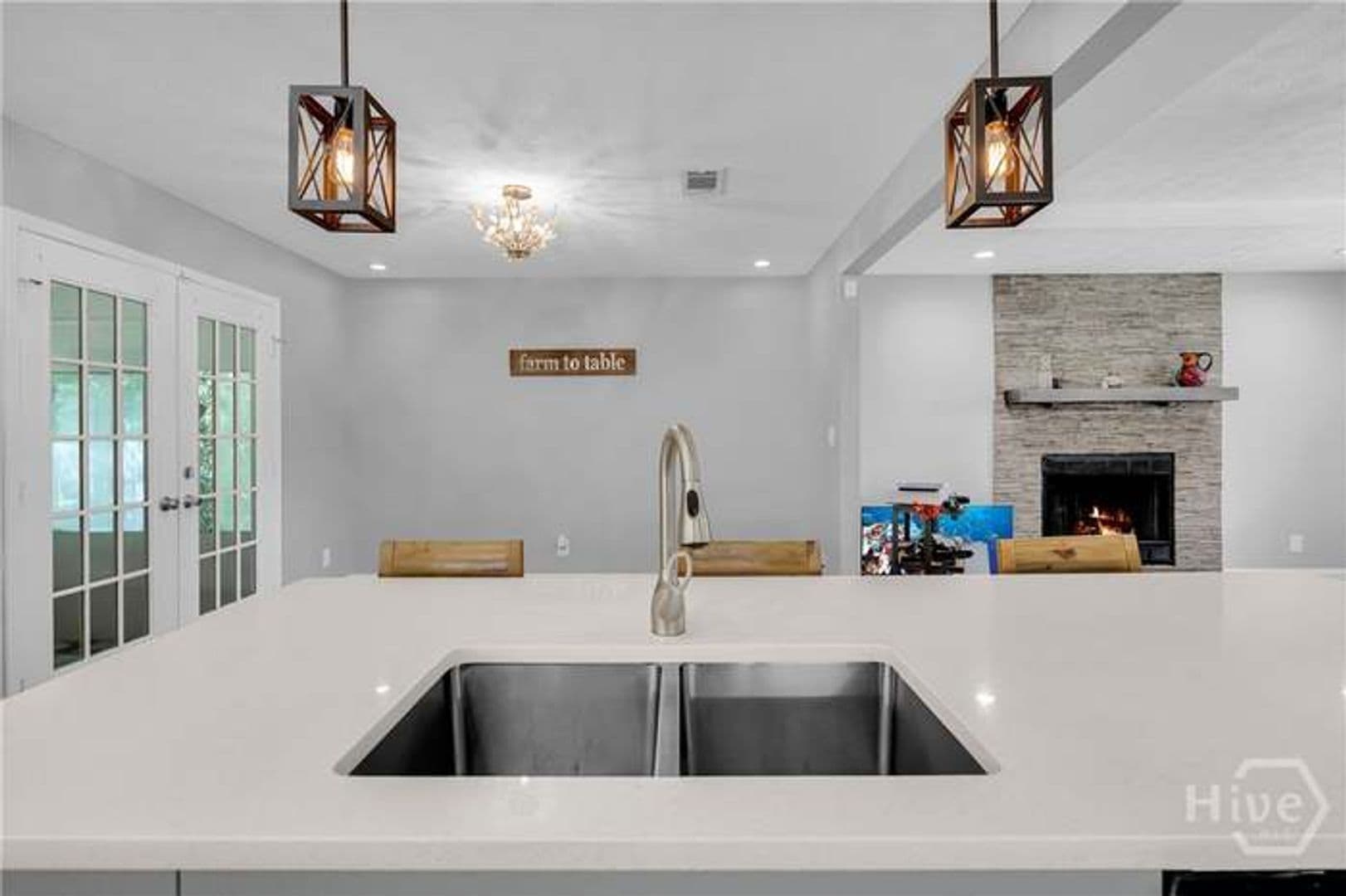 Stone Mountain House: 700 Pepperwood Trail