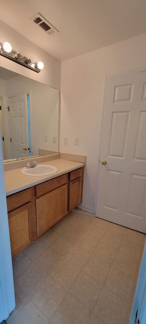 Douglasville House: 5291 Caitlin Lane