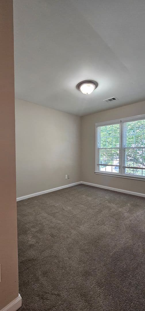 Cumming House: 2780 Gentry Walk Court