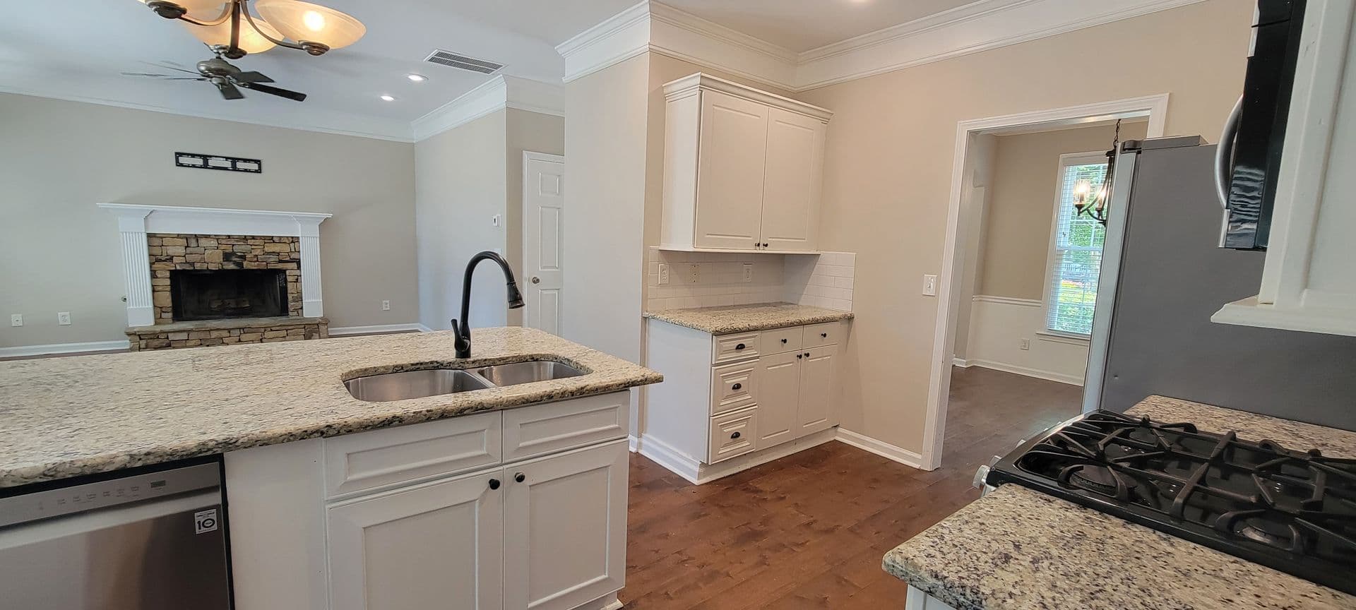 Cumming House: 2780 Gentry Walk Court